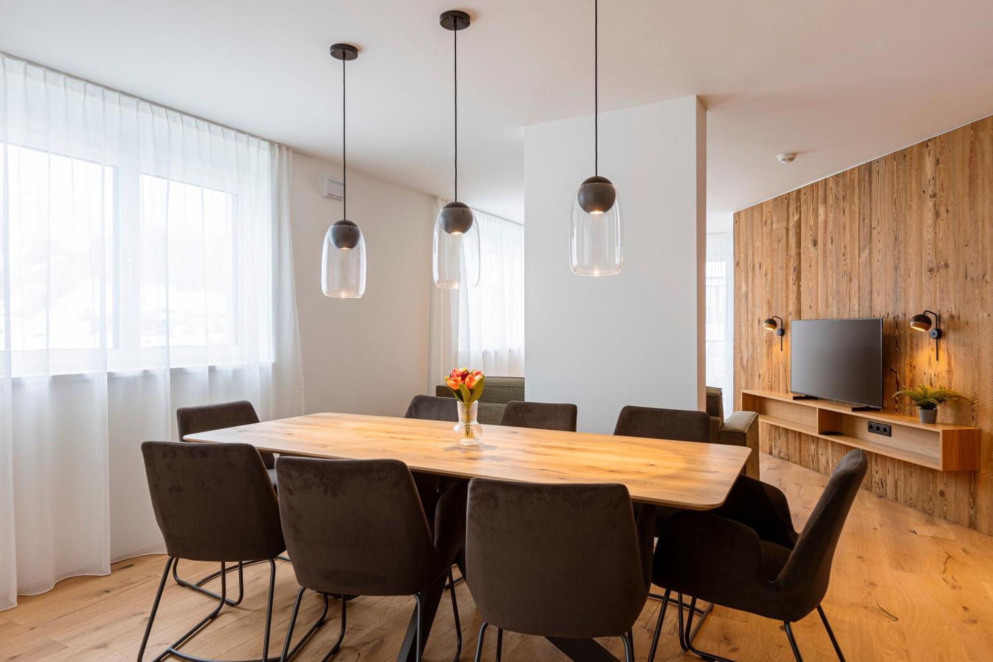 By Alps Apartment *