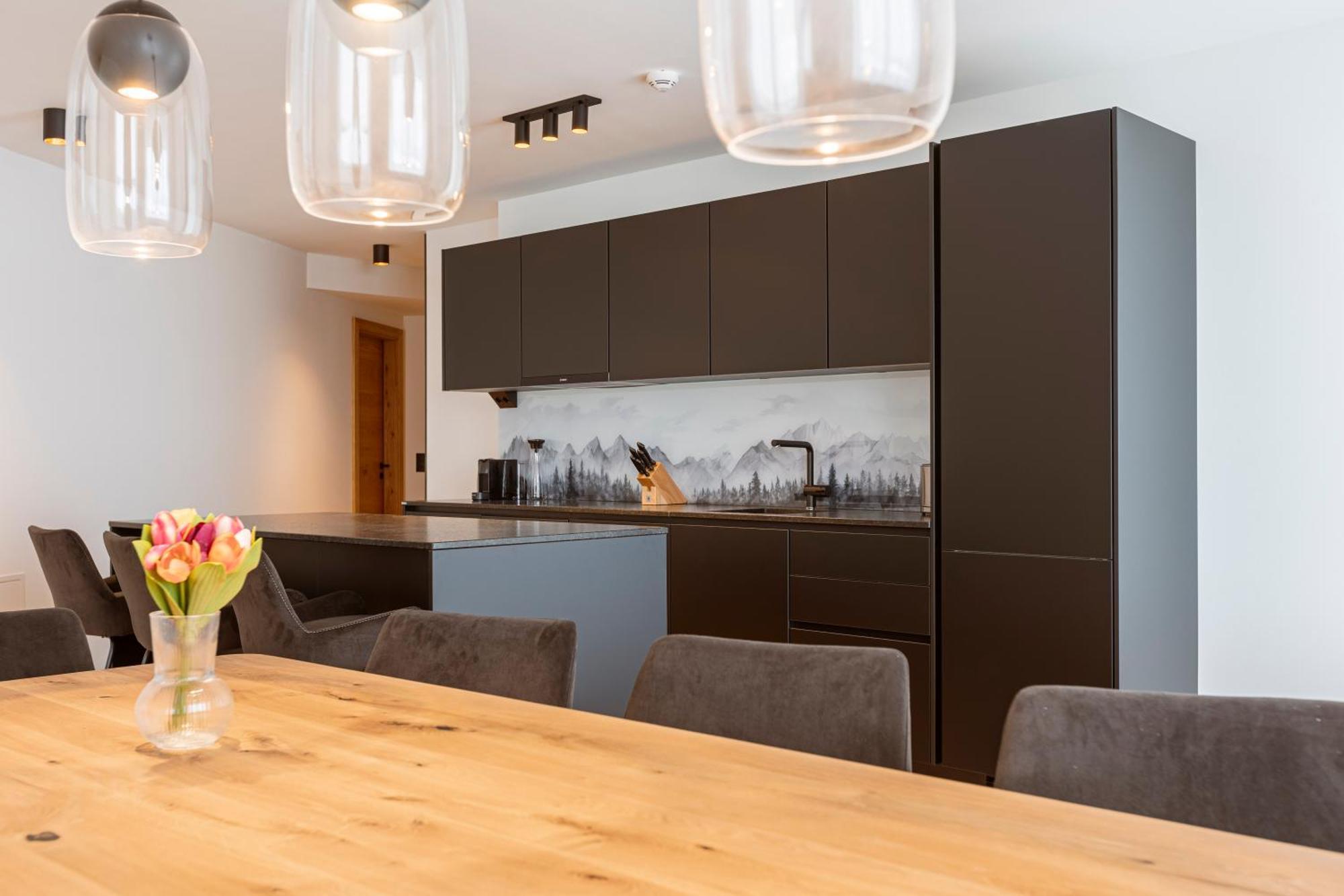 Apartment By Alps