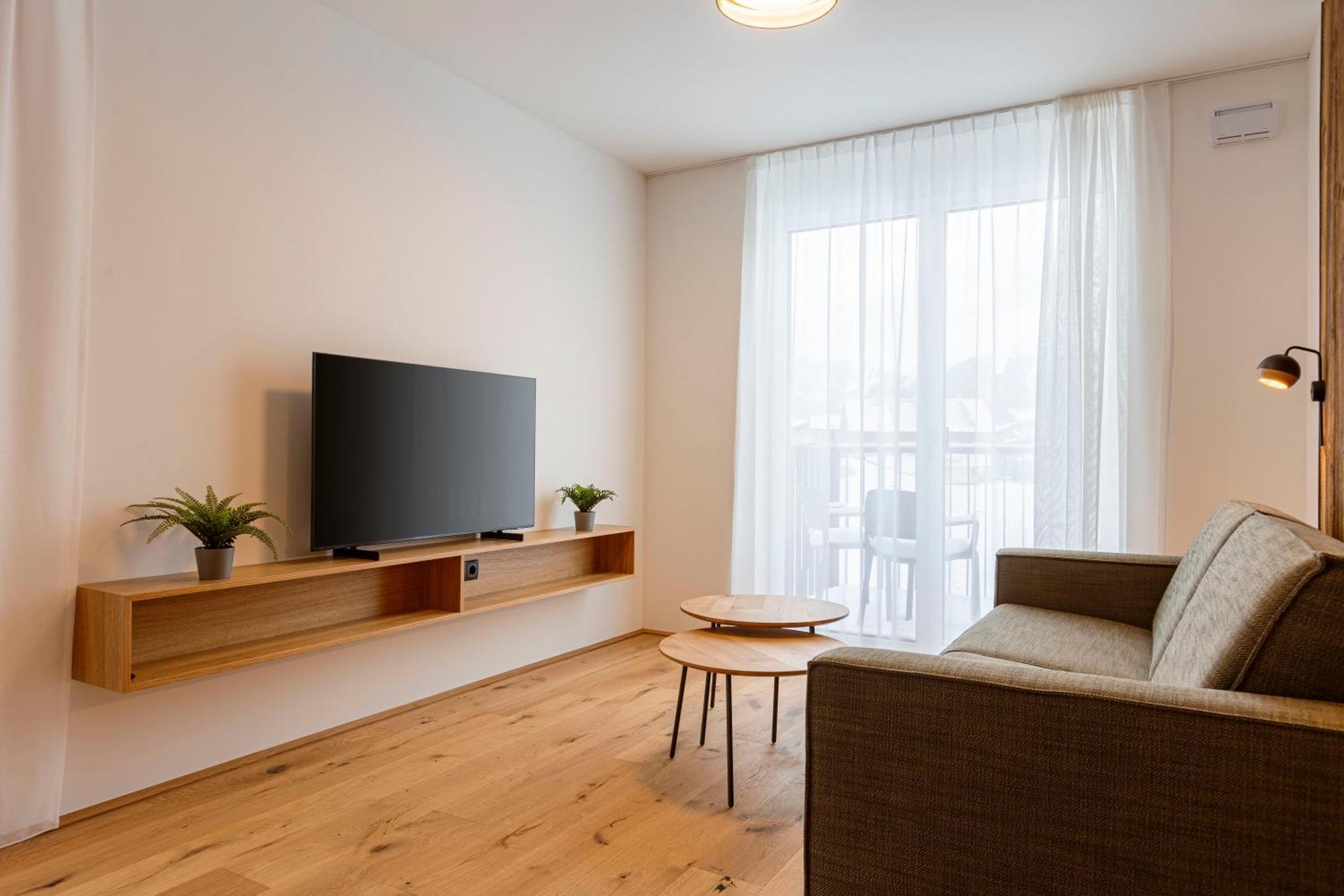 By Alps Apartment